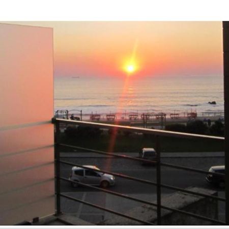 וילה נובה דה גאיה Oceanview Apartment On Beach Near Porto מראה חיצוני תמונה